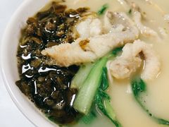-明呈黄鱼面馆(斜土路店)