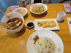-蓉李记成都名小吃(二七万达店)