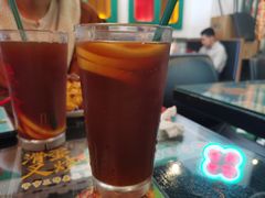 招牌港式柠檬茶-港爺茶檔·茶餐厅(东晓南路店)