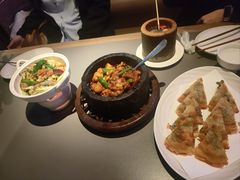 招牌韭菜鲜虾薄饼-桂满陇·杭州饭店(清河万象店)