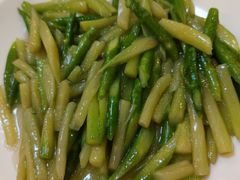 清炒芦笋-九花山烤鸭店