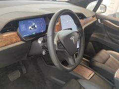 -TESLA 特斯拉(上海太古汇体验店)