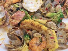 鲜活海鲜大拼盘-天津包子铺·海鲜家常菜(北戴河店)