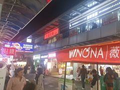 -万达广场(南昌红谷滩店)