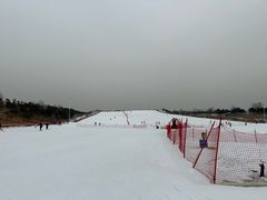 -华彬猛犸滑雪场