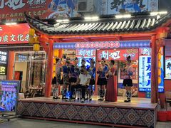-刘姐啤酒鱼民族演艺餐厅(西街总店)
