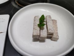 -红鼎豆捞·非遗鲍皇汤火锅(宝丰路店)