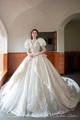 -艾米丽婚纱礼服