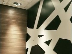-麦当劳(汉口火车站候车室店)