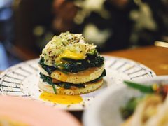 牛油果蘑菇菠菜水波蛋-AFS Cafe & Canteen(闽江二路店)
