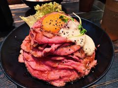 生鸡蛋牛肉丼-Red Rock(原宿店)