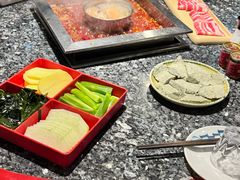 -二荆条·蜀鲜汇城市森林火锅