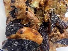 焦糖茄子牛肉粒-桃子餐厅·天津菜(红星路直营店)