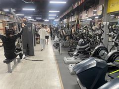 -星动力健身俱乐部(新塘店)