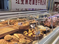 -红星前进面包牛奶公司(君太店)