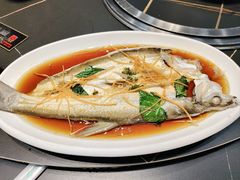 -丹水桥地锅鱼·翘嘴鲌·地方特色全鱼宴(丹江口大坝店)