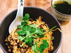 大师素油拌面-和府捞面(东直门银座店)