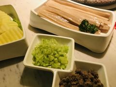 -左庭右院鲜牛肉火锅(浦江欢乐颂店)