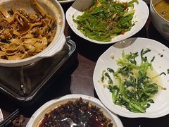 -洈水谣 · 地道荆州松滋菜(菱角湖公园店)