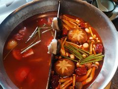 -湊湊火锅·茶憩(新中关购物中心店)