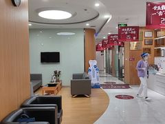 -雅悦齿科(顾村公园店)