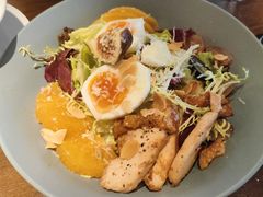 -卡普里披萨·牛扒·下午茶