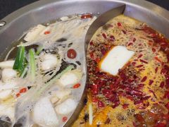 -沸炉重庆老火锅(军事博物馆店)