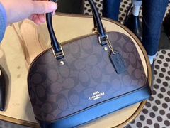 -COACH蔻驰(德基广场店)