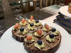 -小天鹅戴斯酒店鲸鲨百汇创作料理