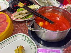 -四囍码头海鲜烧烤自助火锅(外滩南京东路悦荟广场店)