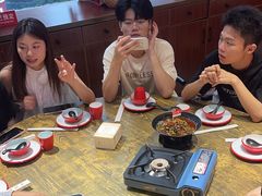 -老闵田螺馆·南昌特色小炒(梦时代店)