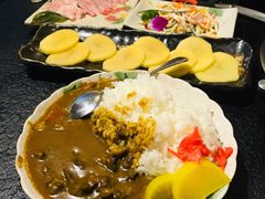 咖喱牛肉饭-虎焱炭火烧肉