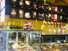 面包甜点陈列柜-麦当劳(新王府井店)
