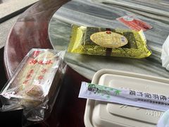 -功德林(南京西路店)