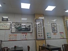 大堂-胡家包子·清真(大众巷店)
