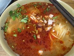 -亮亮面馆(经六路店)