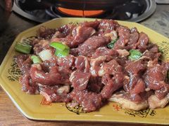 -黄利砖万峰林布依特色酸笋牛肉馆