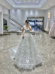 -MANLI BRIDAL婚纱
