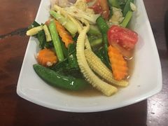 -Dang restaurant (patong phuket)