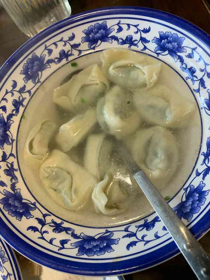 老八样酒楼-"到处充斥着老八样饭店,这里最有名的都叫老.