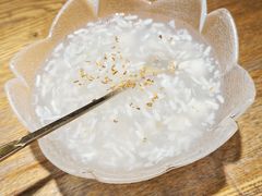 -蜜桃餐厅·伴山(湖滨商业街店)