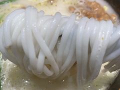 -大鼓米线(浦东长泰店)