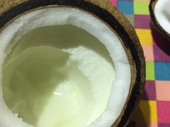 picture-志龙皇冠吃货椰子铺