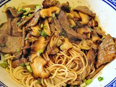 -沪西老弄堂面馆(定西路店)