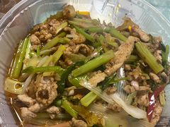 爆炒肉丝面-方铲铲·成都板凳面(滨江银泰店)