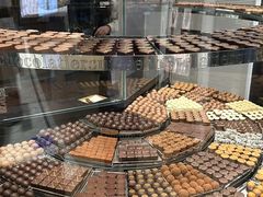 -Laderach 莱德拉(上海环贸iapm店)