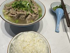 -犇逸·乐山跷脚牛肉·四川现炒(览海店)
