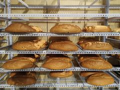 -秀云俄罗斯列巴屋(军星小区店)