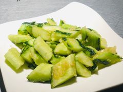 蒜泥黄瓜-探鱼·鲜青椒爽麻烤鱼(领展购物广场店)