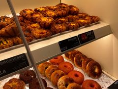 -HOT CRUSH趁热集合·现烤面包(环球港店)